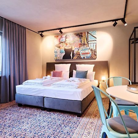 Appartement Xzllenz Kueche Bad S-Bahn Parken Smart-Tv Wellbeing à Neunkirchen am Sand Extérieur photo