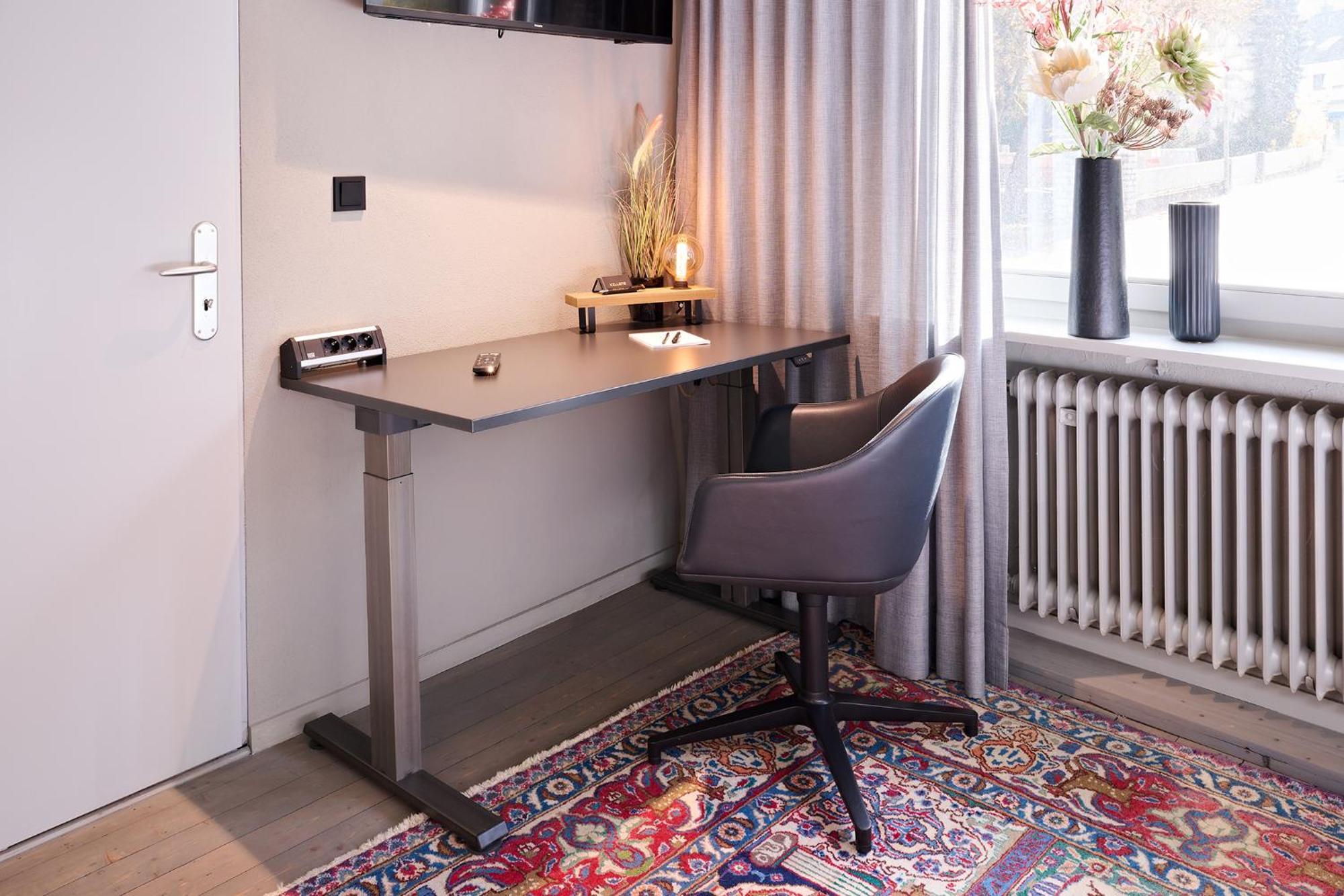 Appartement Xzllenz Kueche Bad S-Bahn Parken Smart-Tv Wellbeing à Neunkirchen am Sand Extérieur photo