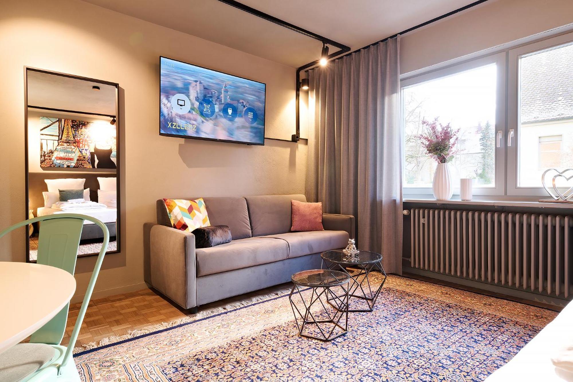 Appartement Xzllenz Kueche Bad S-Bahn Parken Smart-Tv Wellbeing à Neunkirchen am Sand Extérieur photo