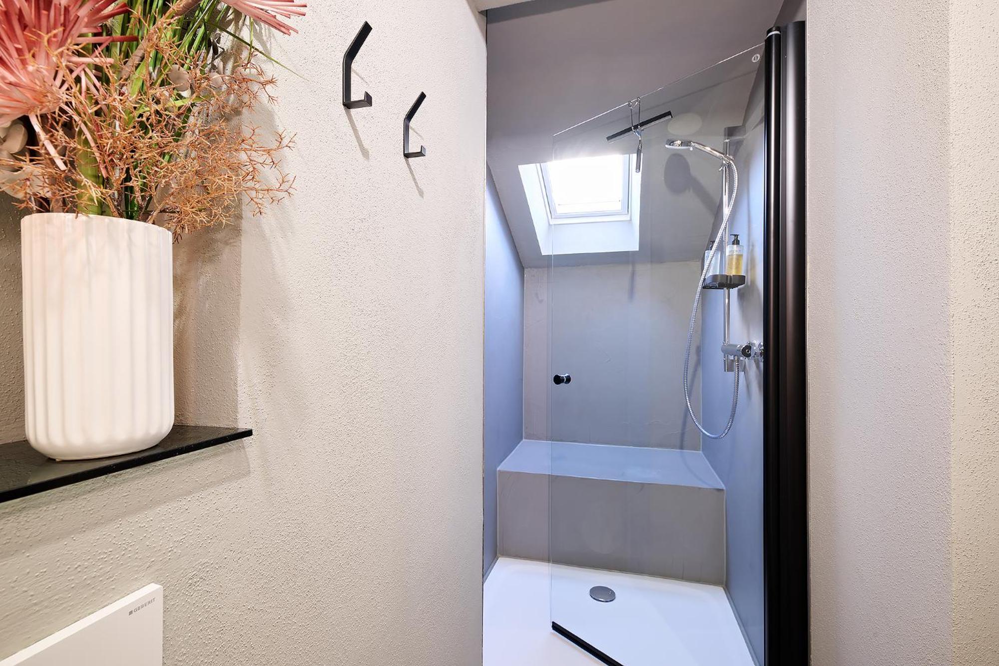 Appartement Xzllenz Kueche Bad S-Bahn Parken Smart-Tv Wellbeing à Neunkirchen am Sand Chambre photo