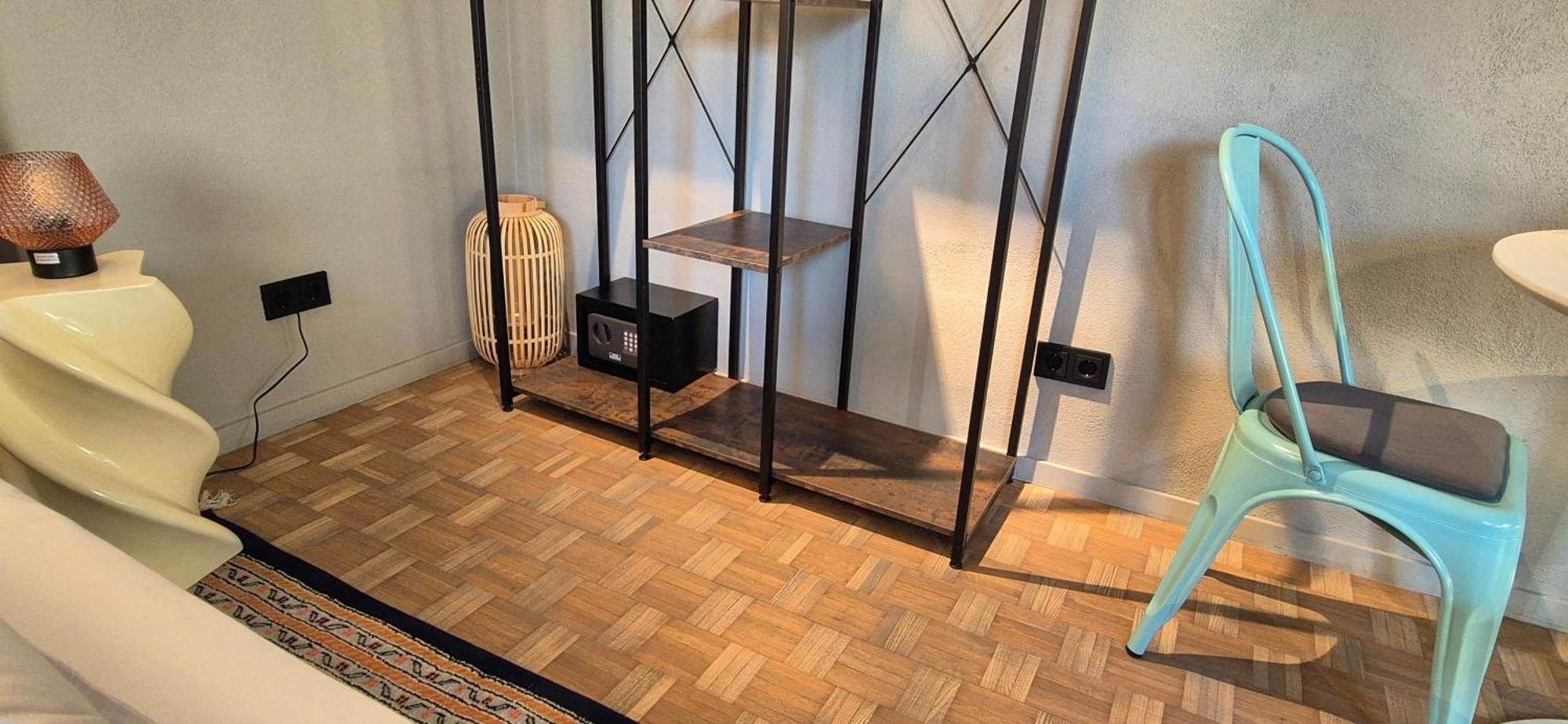 Appartement Xzllenz Kueche Bad S-Bahn Parken Smart-Tv Wellbeing à Neunkirchen am Sand Extérieur photo